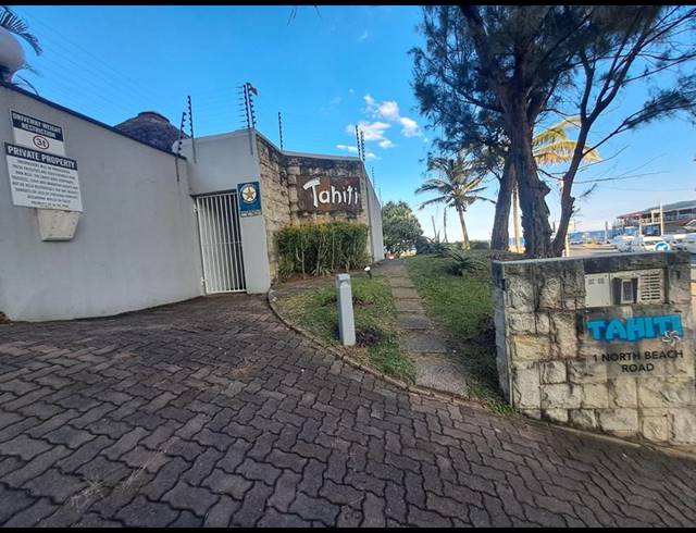 3 BEDROOM TOWNHOUSE FOR SALE IN UMDLOTI BEACH